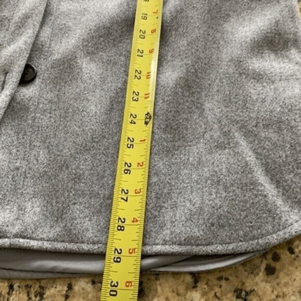 Gray Flannel Shacket Forever 21 Button Oversized … - image 7